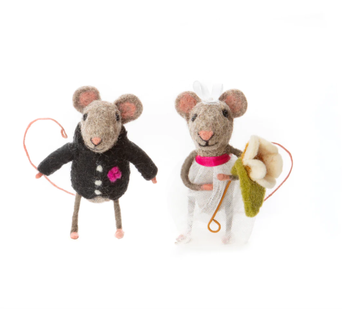Bride and Groom Wedding Mice