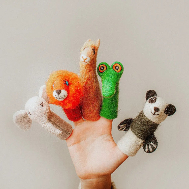 Lionel Llama Finger Puppet Sew Heart Felt
