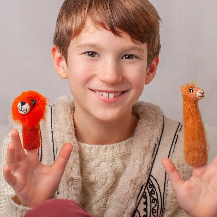 Lionel Llama Finger Puppet Sew Heart Felt
