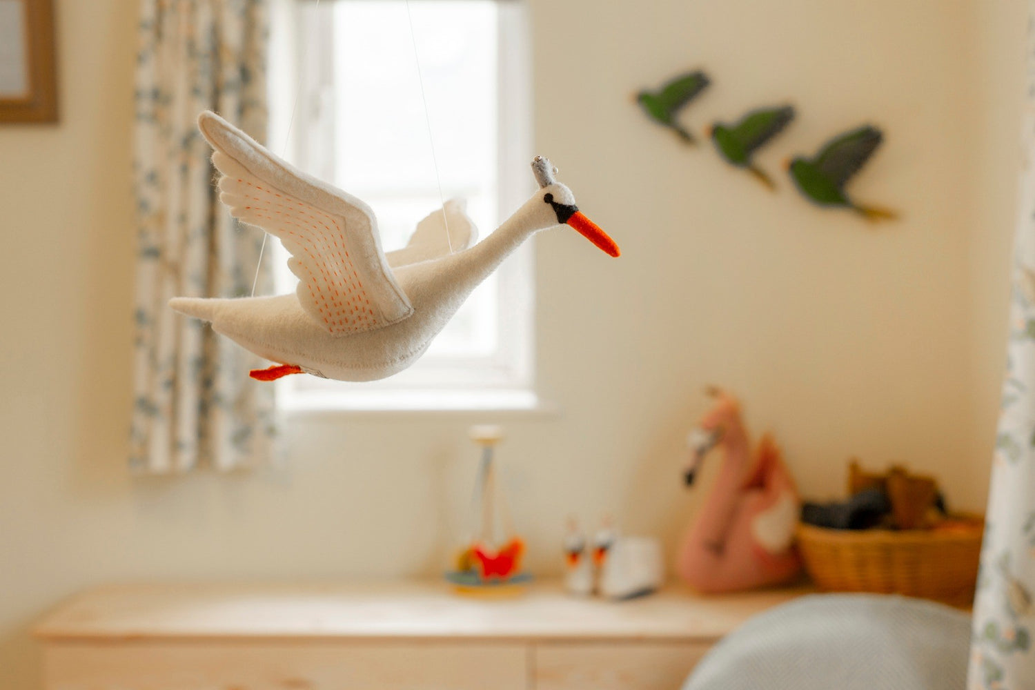 felt swan mobile